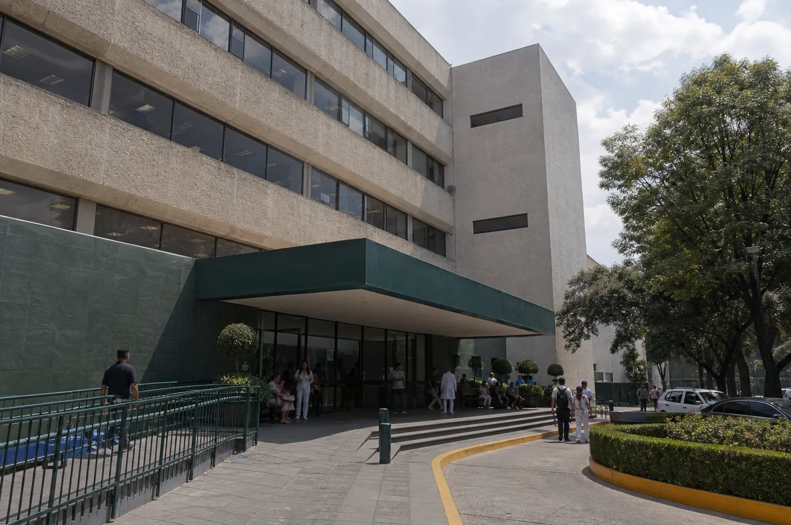 135 doctors fall ill in salmonella outbreak at Mexico City General Hospital