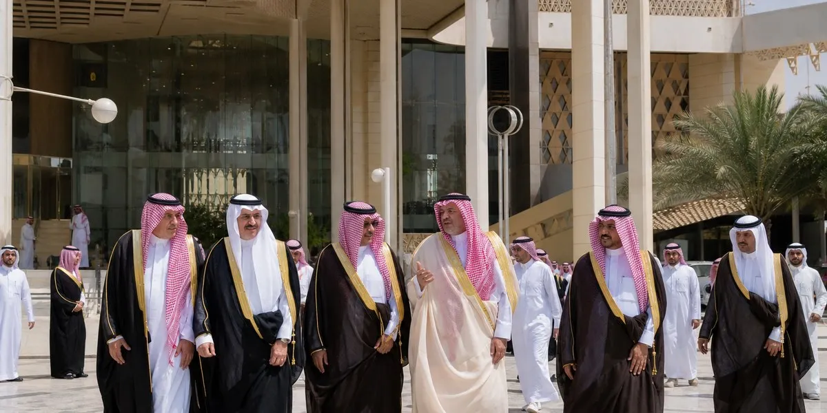 沙特王储称将坚决回应威胁 — Asharq Al-Awsat