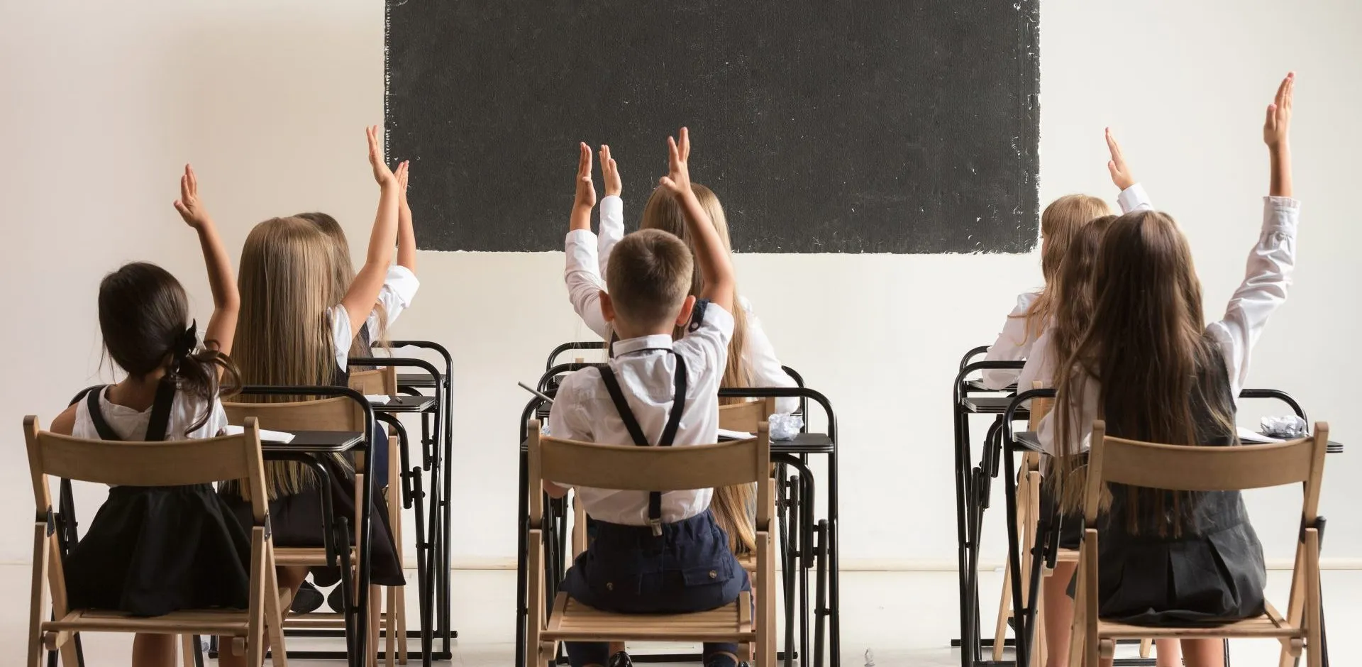 In Russia, schools are refusing en masse to admit students to 10th grade