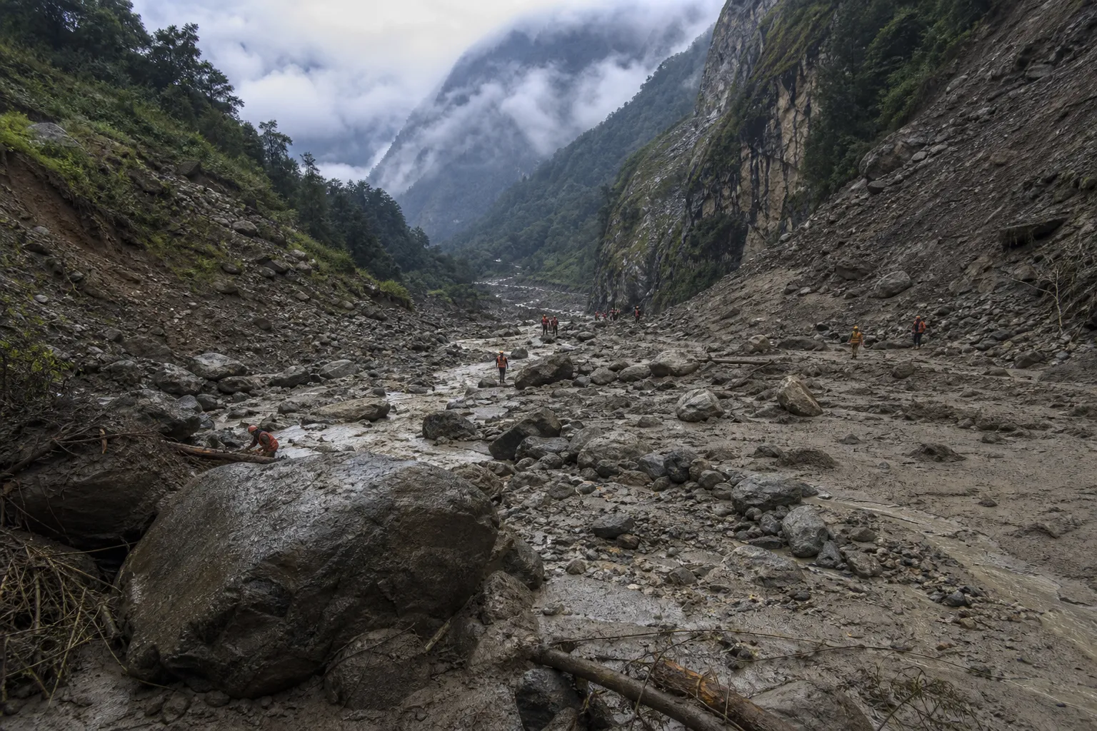 Scientists warn of risk of new floods and landslides in Nepal