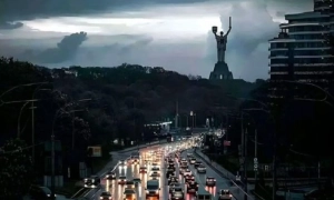 На станції метро «Почайна» відкрили сервісний центр для пасажирів