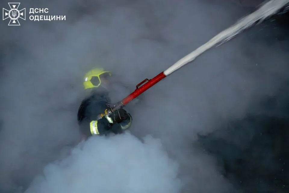 На Одещині рух транспорту та логістика працюють попри обстріли, — ОВА