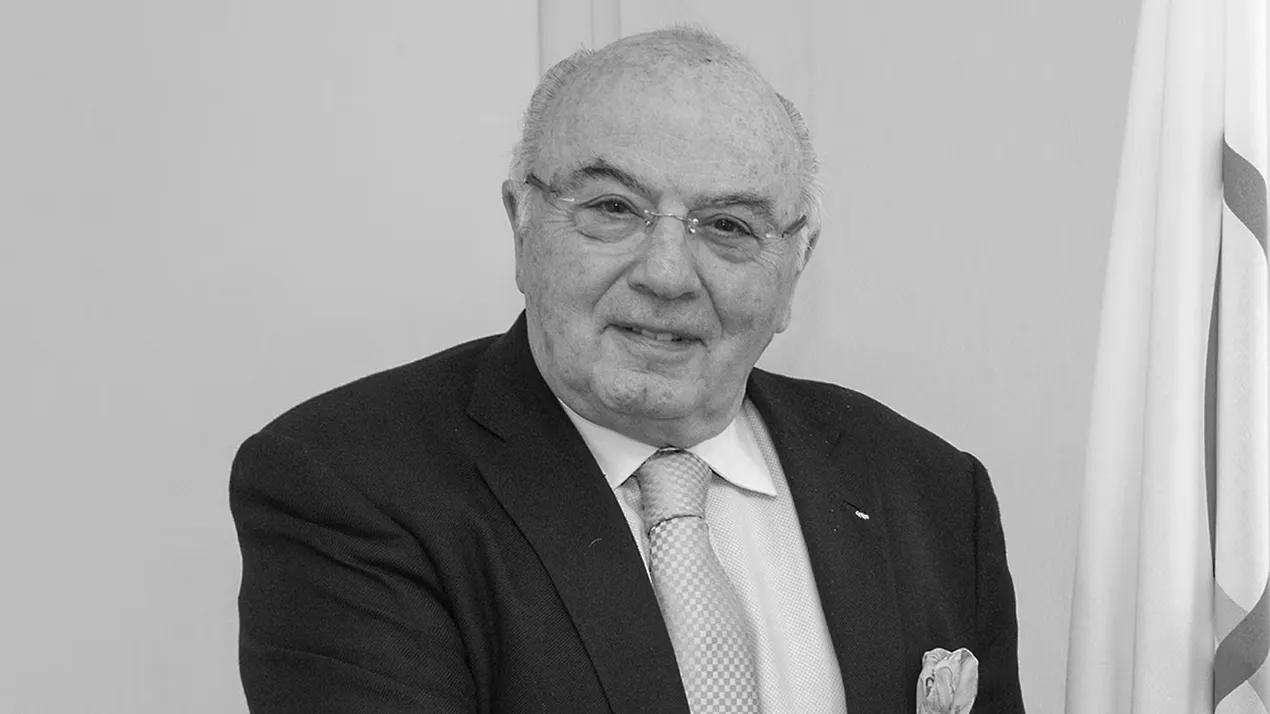 Почесний член МОК Ламбіса Ніколау помер у віці 89 років Почесний член МОК Ламбіса Ніколау помер у віці 89 років