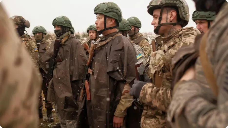 Рада взяла за основу законопроєкт про посвідки на проживання для іноземців у ЗСУ