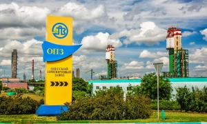 «Приватбанк» поскаржився на дії судді Вовка у справі Суркісів