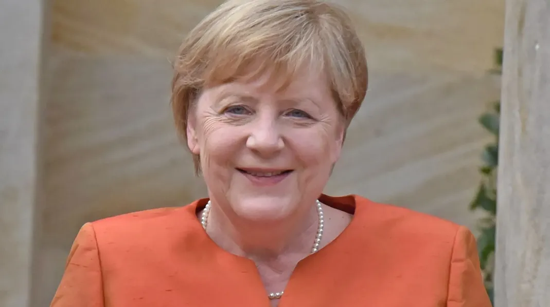 Меркель досі упевнена, що її політика щодо росії була правильною