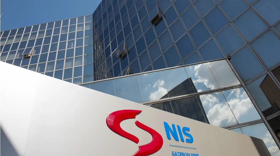 Сербії доведеться припинити купувати бензин свого НПЗ, щоб не потрапити під санкції США