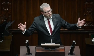 Латвія планує скоротити фінансову підтримку біженців з України