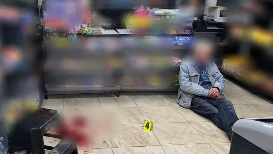 У Франківську чоловік поранив військового ножем в магазині