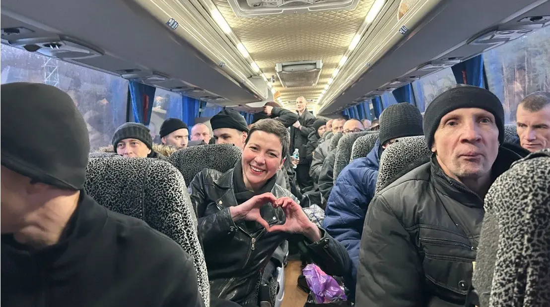 Стало відомо, чому звільнених Лукашенком білоруських політв'язнів передали в Україну