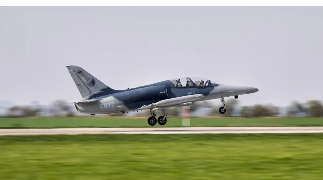 Прем'єр Чехії заблокував передачу штурмовиків L-159 Україні