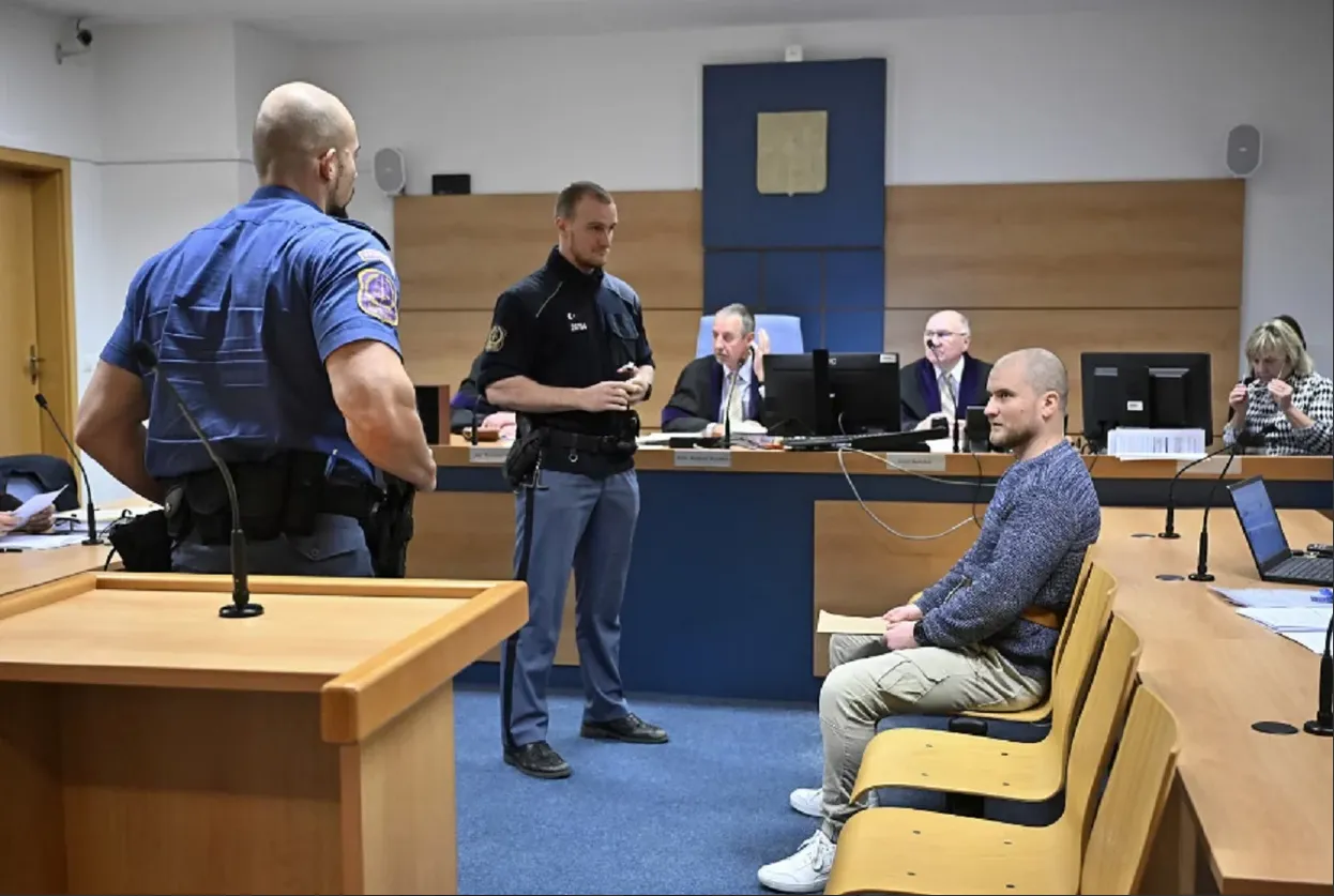 Суд Чехії засудив громадянина України за напад із ножем на колегу