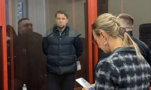 У Борисполі підозрюваного у педофілії вчителя відпустили під домашній арешт