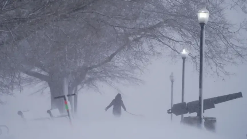 Синоптики оголосили жовтий рівень небезпеки через потужний циклон
