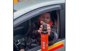 У Варшаві водій таксі напав на вагітну українку