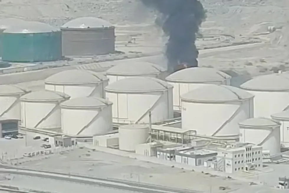 Уламки іранського дрона спричинили пожежу на нафтовому терміналі в ОАЕ