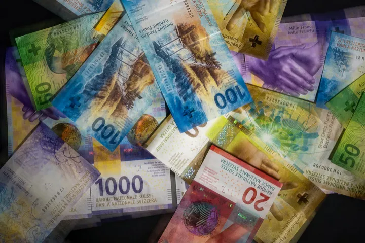 У Швейцарії на референдумі підтримали закріплення готівки в конституції