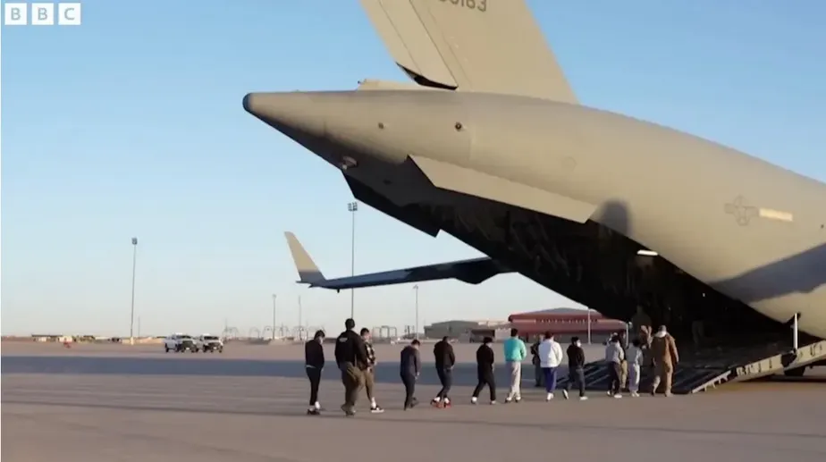 США депортували чергову групу росіян