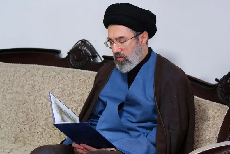 Розвідка США повідомила Трампу про ймовірну гомосексуальність нового лідера Ірану