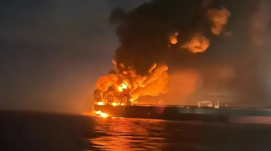 ЄС попереджає про загрозу екокатастрофи через підірваний російський танкер