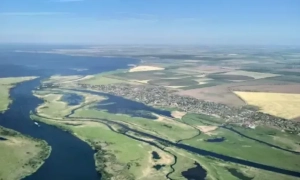 Фото: в Украине появилась первая в мире боевая вышиванка