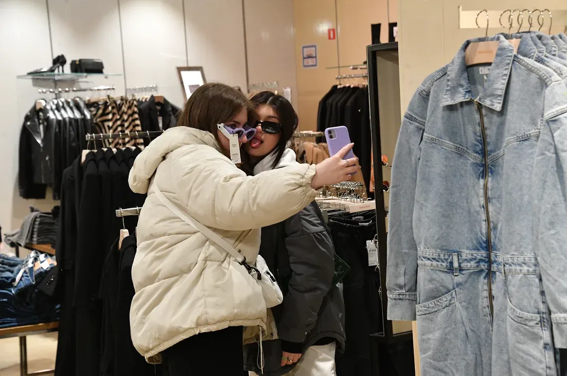 Чотири турецькі бренди одягу закриють усі свої магазини в рф