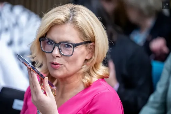 Акаунт президентки Бундестагу зламали через фішингову атаку в Signal