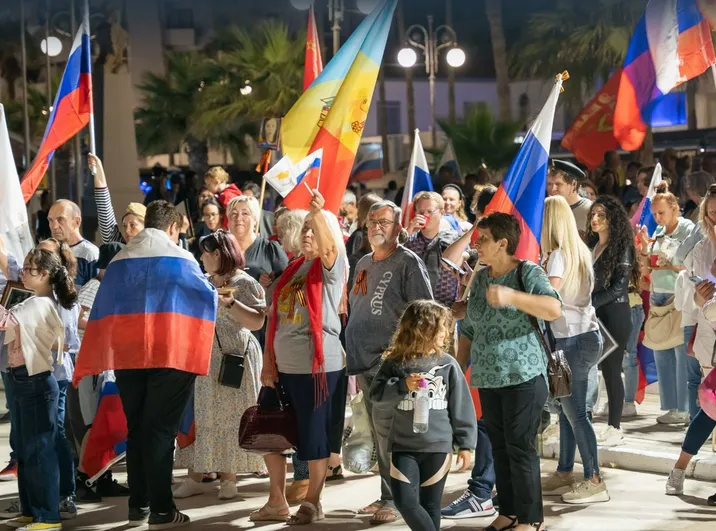 рф організовує на Кіпрі штучні акції протесту для розколу ЄС — ЦПД