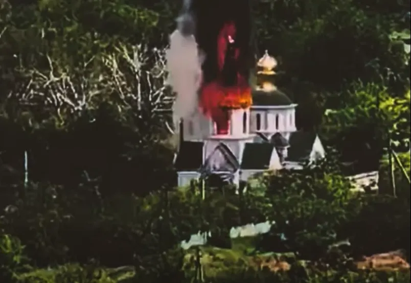 On the eve of Trinity Sunday, Russians burned down a church in the Donetsk region – video