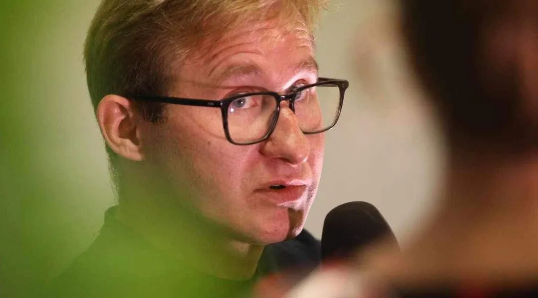 A Polish columnist called the decision to strip Zelenskyy of his order "shameful"