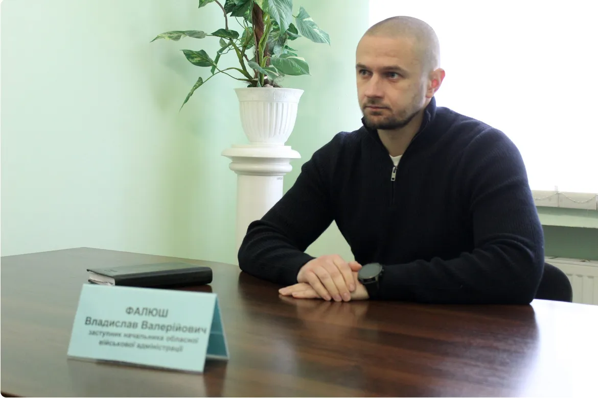 A bail of nearly 5 million hryvnias was set for the deputy head of the Khmelnytskyi Regional State Administration, who was caught taking kickbacks