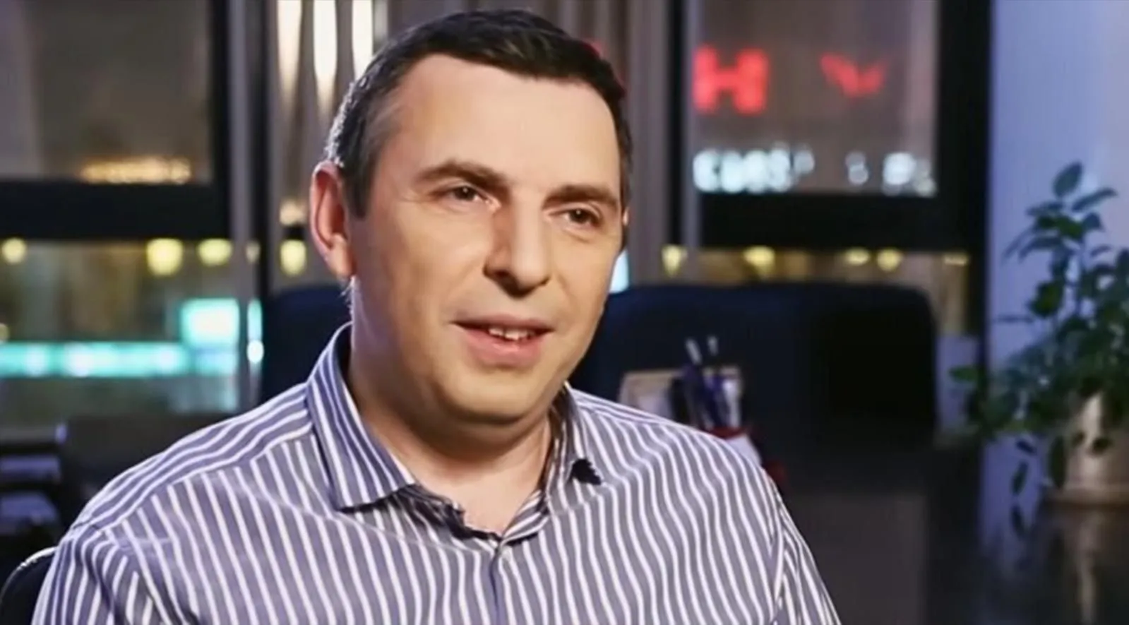 Шефір вийшов з числа власників ТОВ «Квартал ЮА» слідом за Міндічем