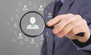 У Києві викрили «ясновидиць», які ошукали родини військових на 1,4 млн грн