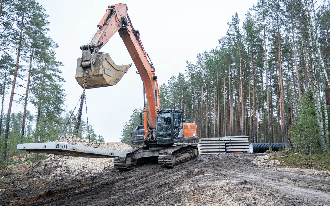 About 150 bunkers will be built in Estonia along the border with Russia