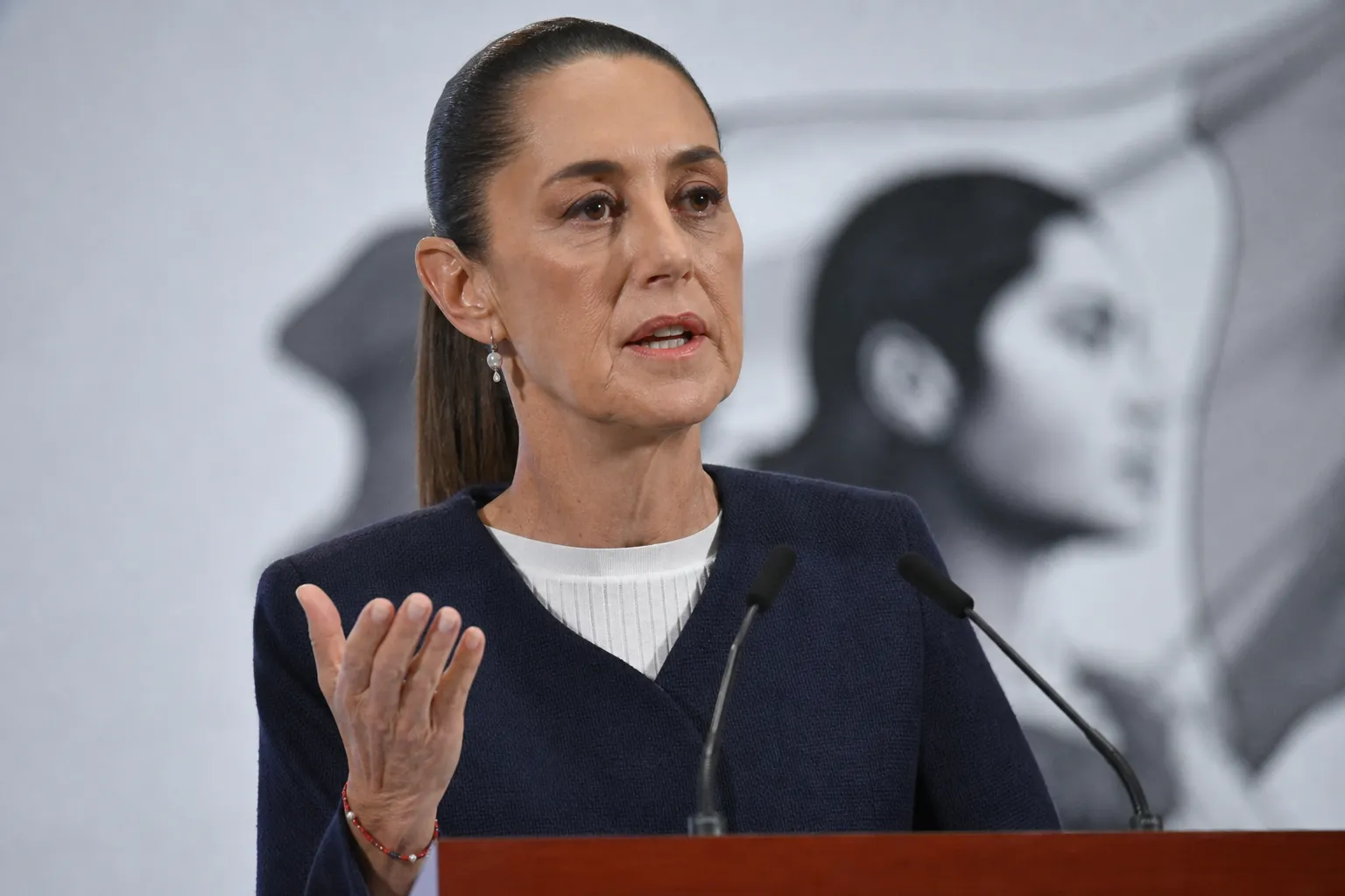 Sheinbaum says the US is trying to divide her government