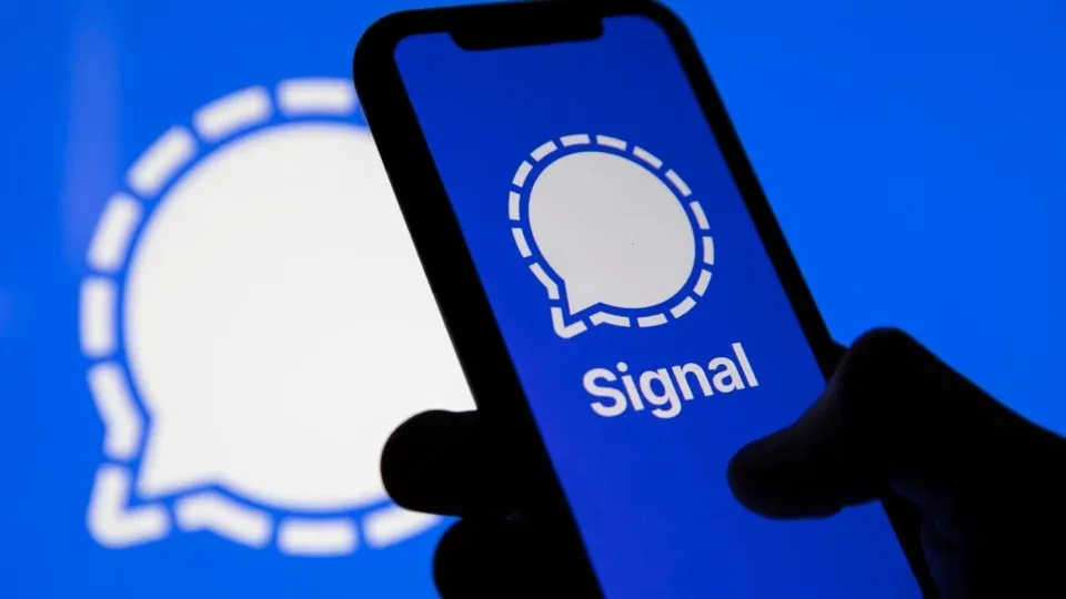 Signal now allows users to link multiple smartphones to a single account