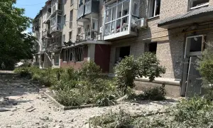 В Одесі дрон влучив у багатоповерхівку, пошкоджено квартири є постраждалі