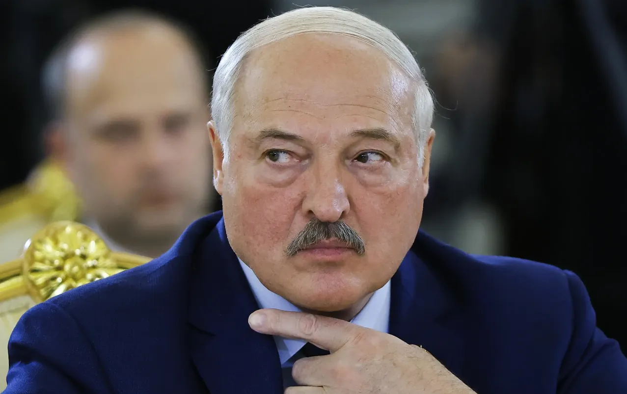 Лукашенко зустрівся із делегацією США та натякнув, що вони воюють проти його друзів