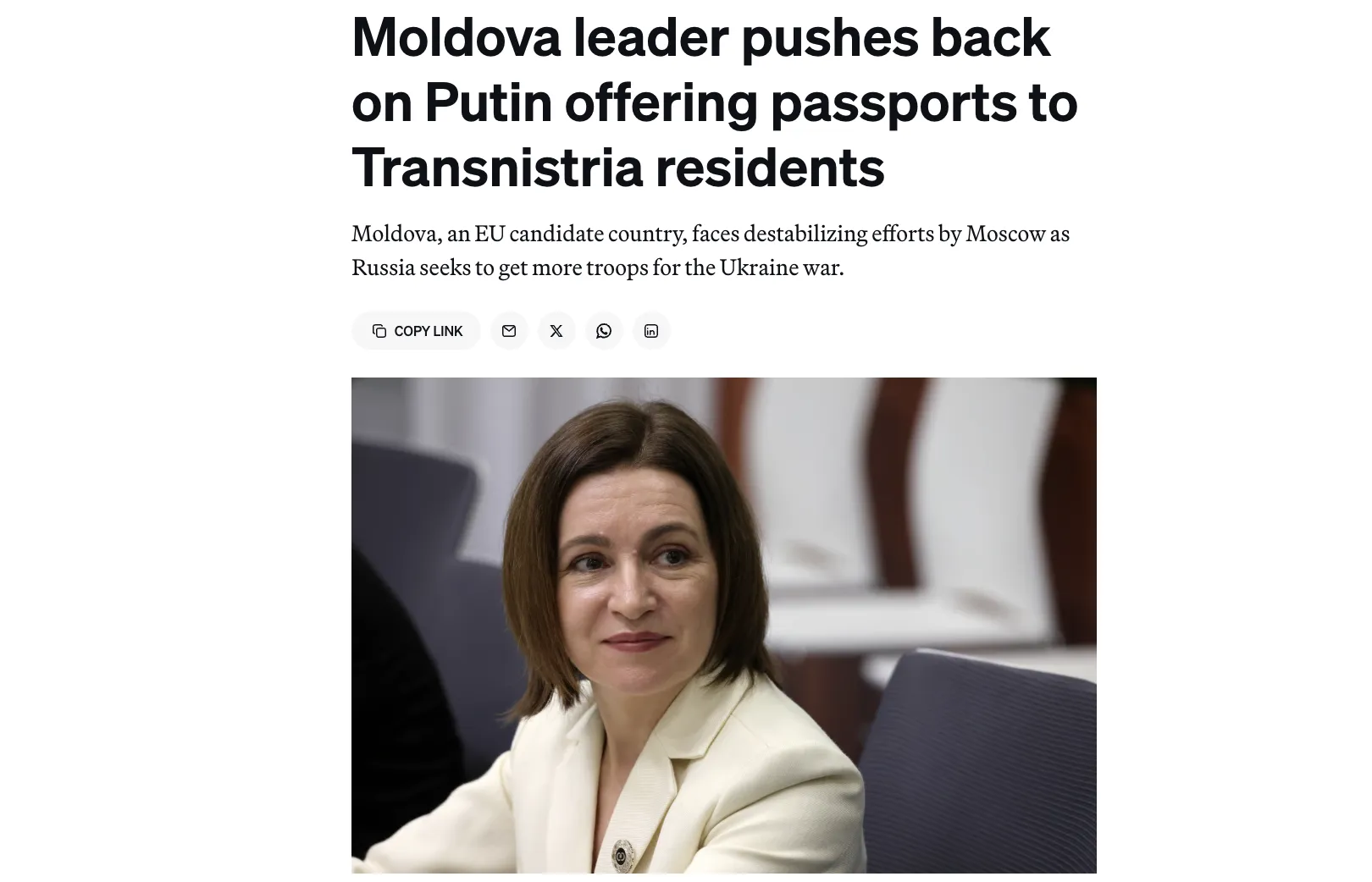 Санду назвала причину роздачі російських паспортів у Придністров’ї — Politico