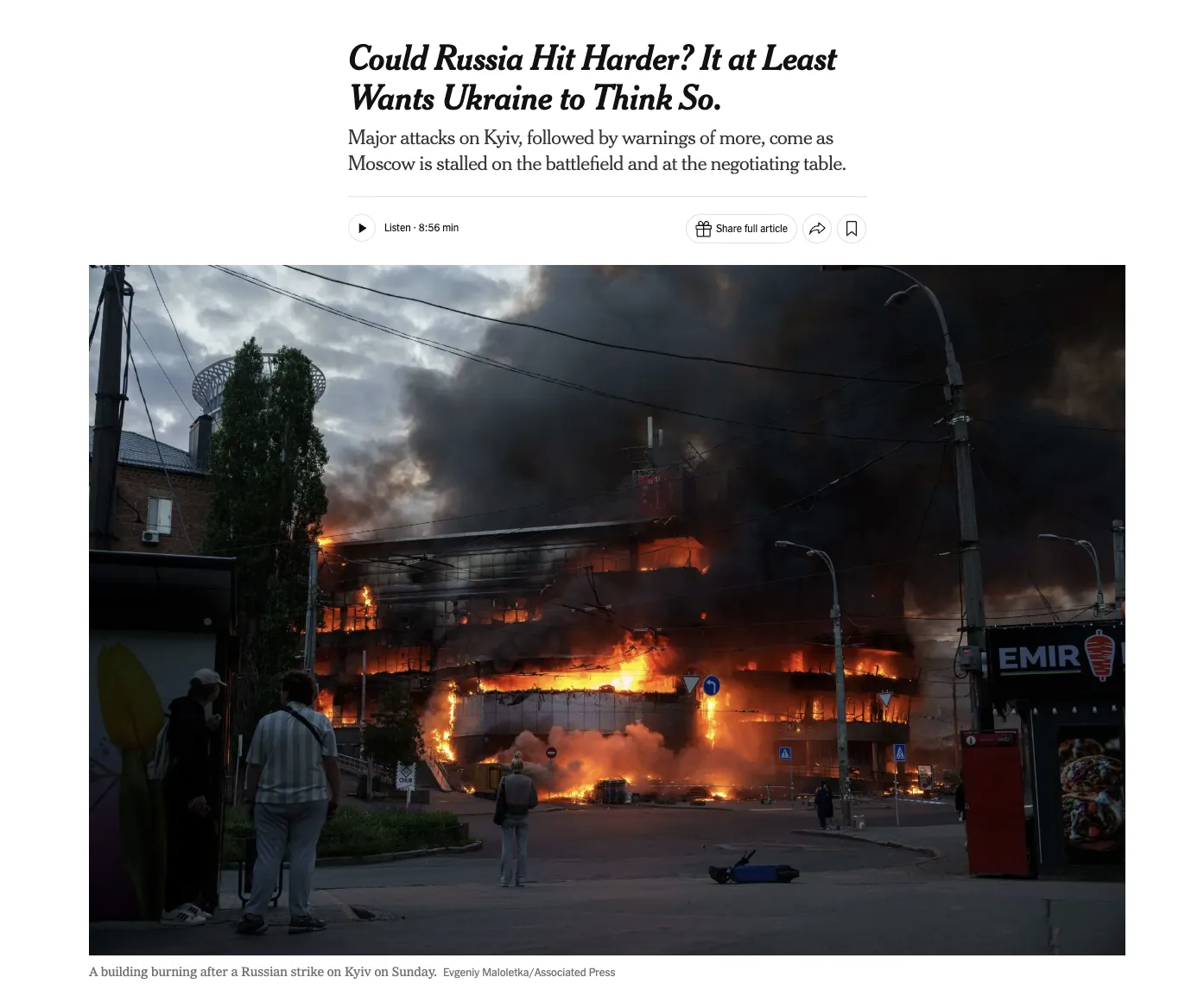 Росія посилює ракетні удари по Києву через глухий кут у війні — NYT