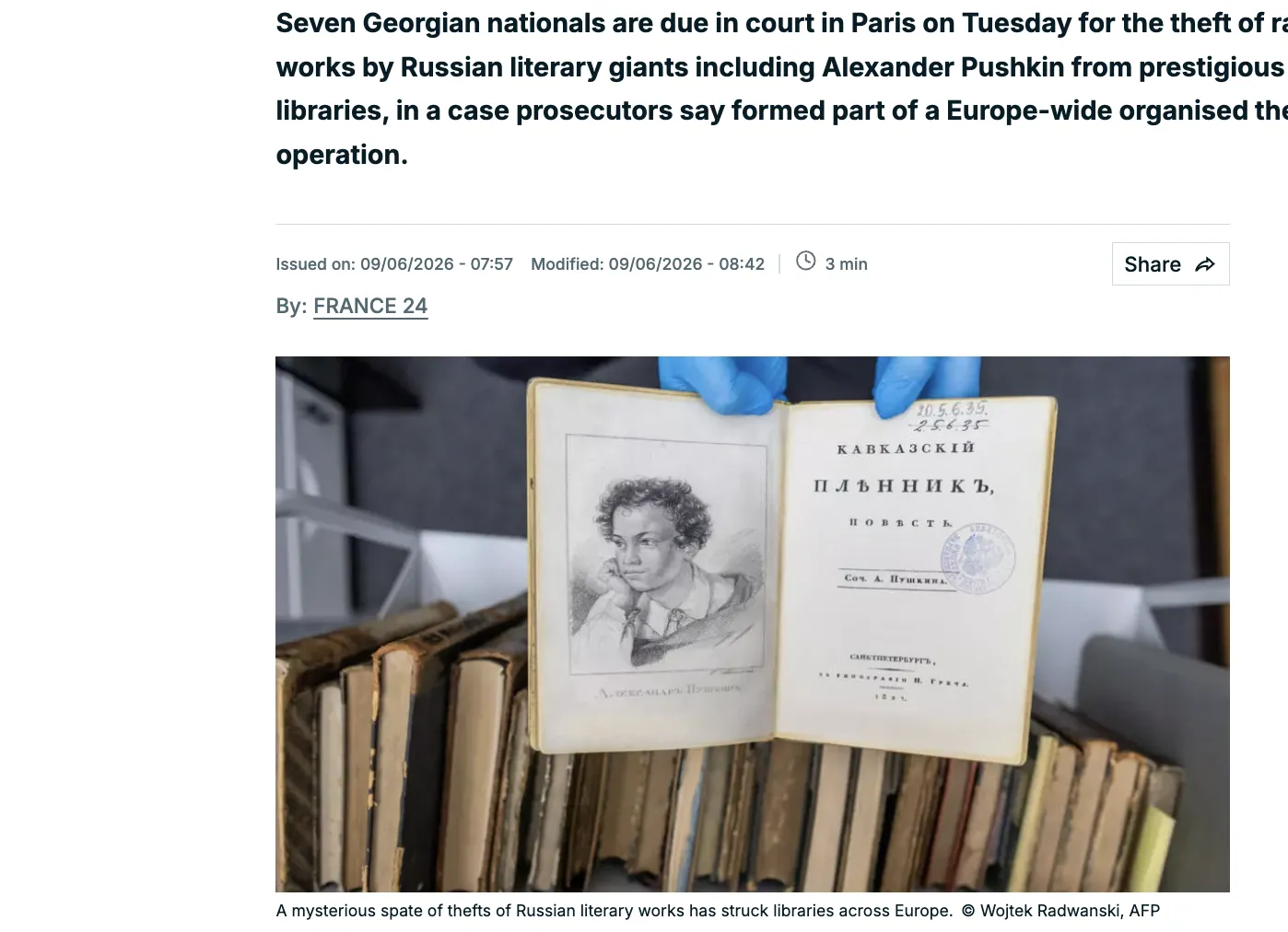 Seven Georgian nationals to stand trial in Paris for stealing rare books — France 24