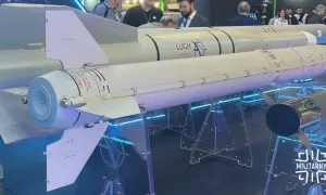 Зеленський жорстко звернувся до партнерів, які роздумують чи давати зброю Україні