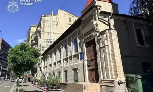 Відео: У Кропивницькому чоловік кинув гранати в поліцейських і відкрив вогонь