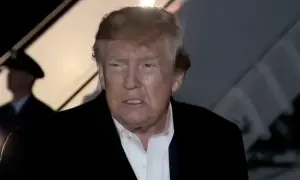 喜剧演员DKB称加纳前总统约翰·马哈马为专业喜剧演员