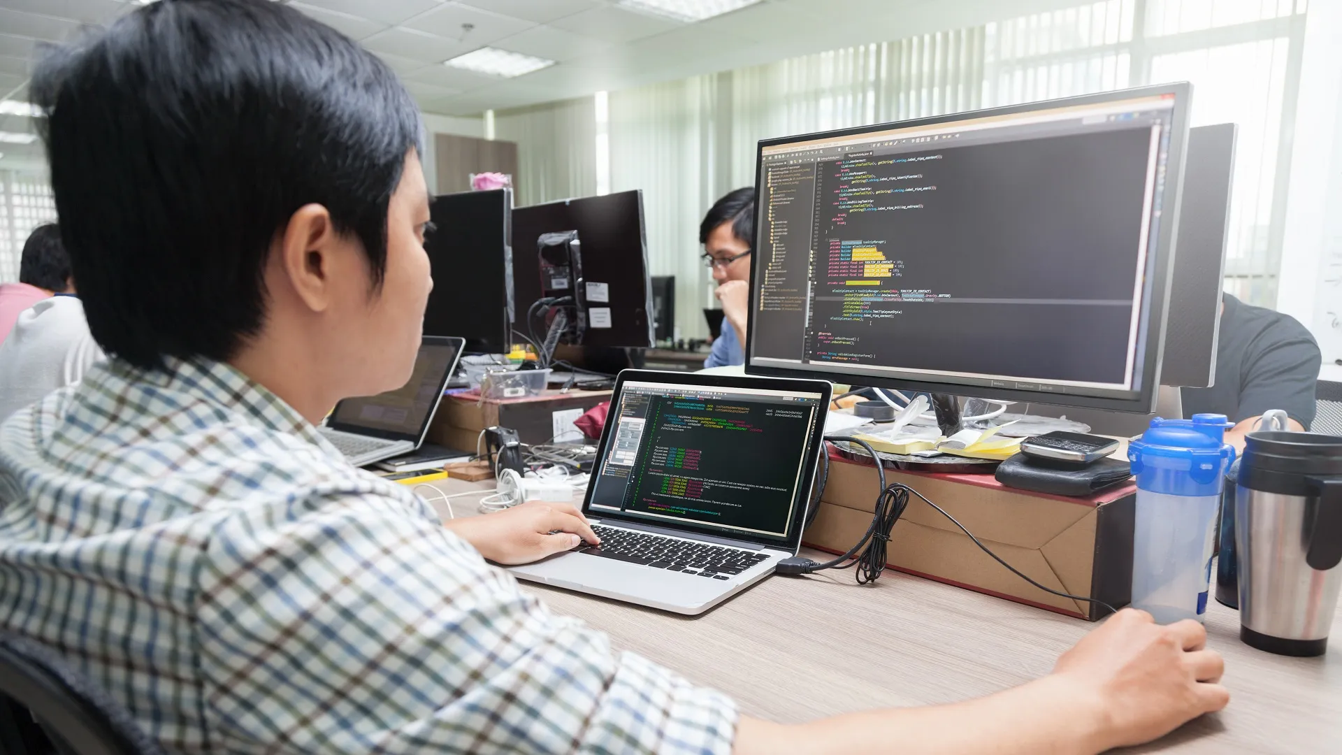 Китай заборонив використання ПЗ зі США та Ізраїлю через загрози нацбезпеці, — Reuters