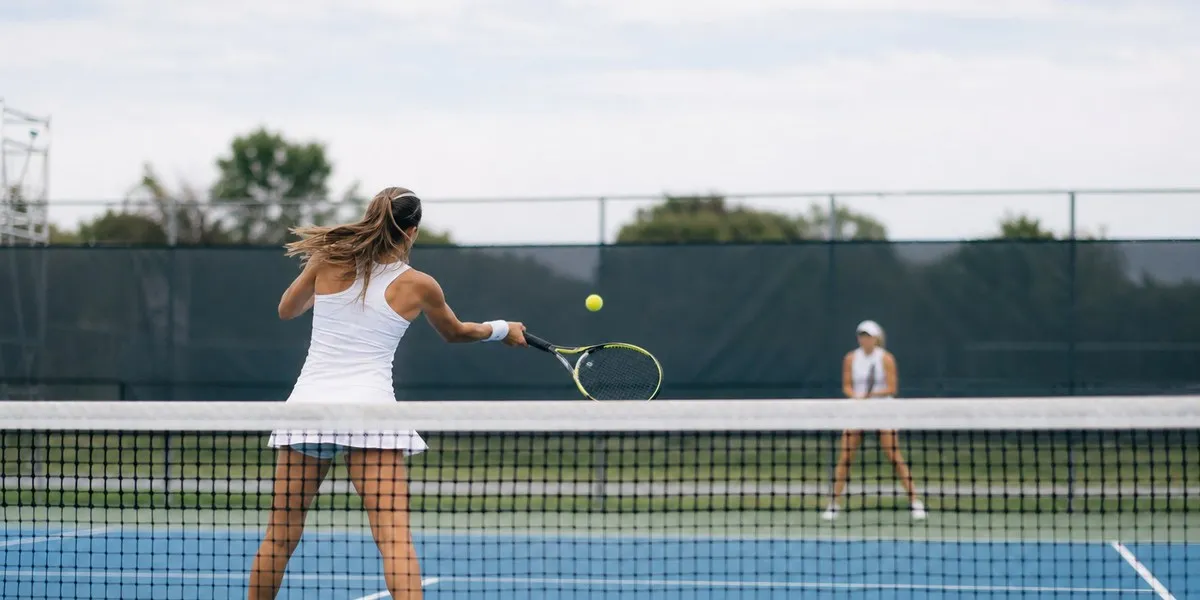 Sonay Kartal pokonała Belindę Bencic na turnieju w Wuhanie — BBC Sport