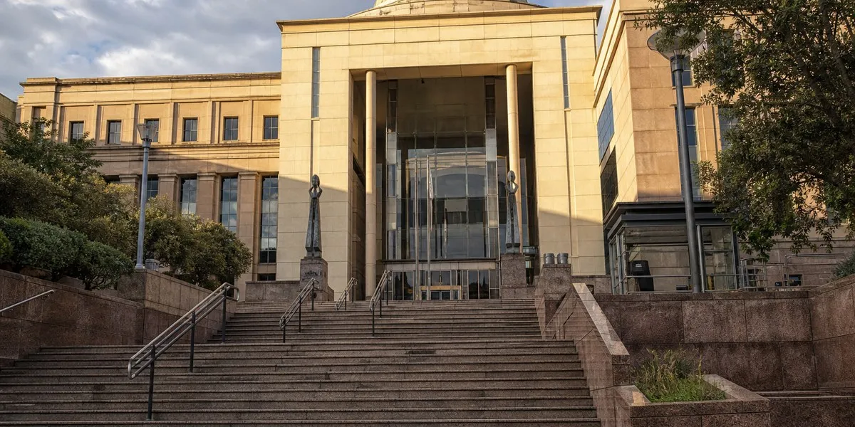У ПАР суд розглянув позов генсека АНК щодо заяв про нібито підкуп