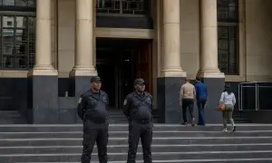 Парламент Чили объявил президенту импичмент за коррупцию