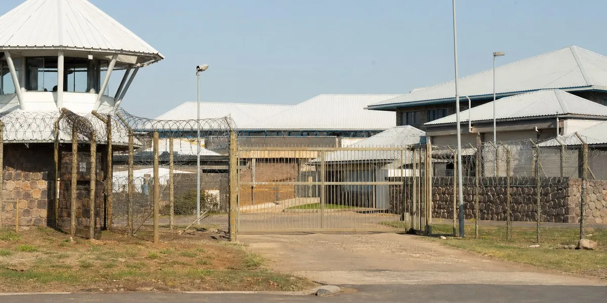 服务主管：南非监狱已成为犯罪分子的基地——《每日马弗里克》
