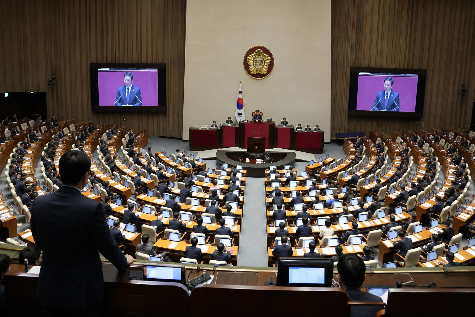 韩国启动为期四天的政府质询会议